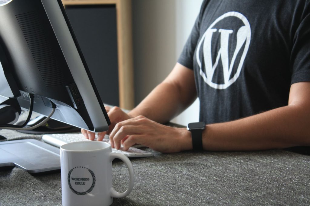 Devenir développeur WordPress offre une multitude d'avantages et d'opportunités passionnantes. 